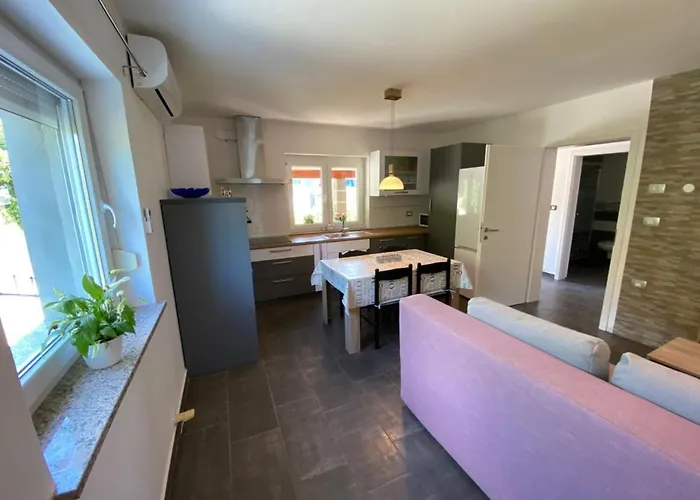 Apartma Lavanda * Копер